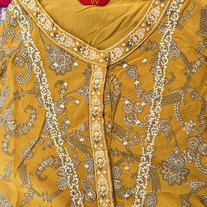 W Embroidered Kurta