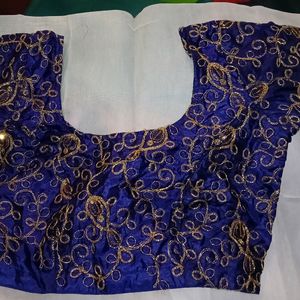 Fancy Blouse, Back Side Open