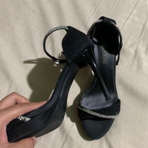 Black Simmered Sandals