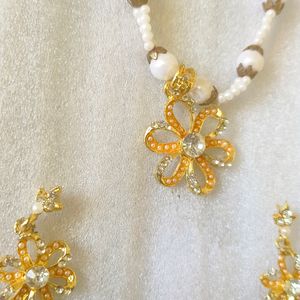 Pearl Necklace Set