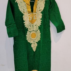 Kurta Set With Churidar Pajama