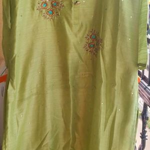 Beautiful  Rayon Silk Kurti With Aari Embroidery