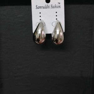 Silver Droplet Earrings