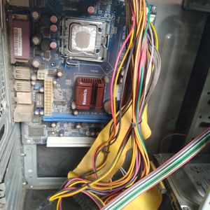 Cpu Cabinet With Everything Free Inside