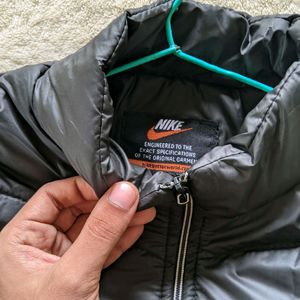 🚨NIKE PUFFER JACKET