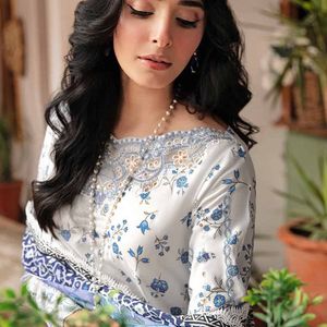 Pakistani Suit Beautiful With Patch Work