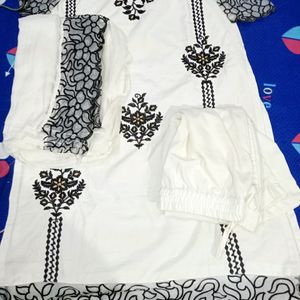 Organza Detailing Kurta Set