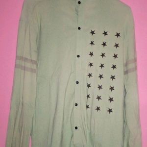 Star 🌟 design Branded Green Shirt