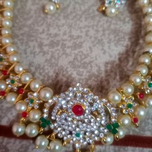 Pearl Choker