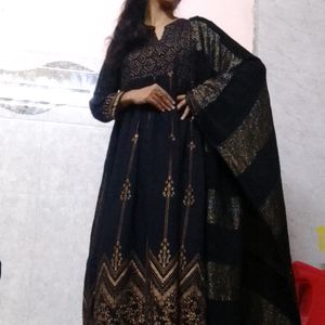 Woman Anarkali Kurta With Duppta