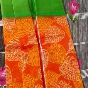 Beautiful Attractive Leaf Print Saree