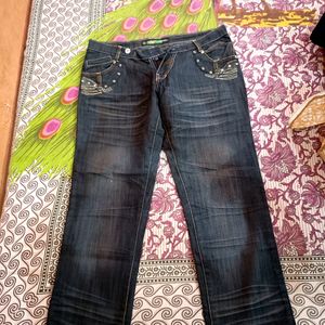 Old design Jeans For Women 💗