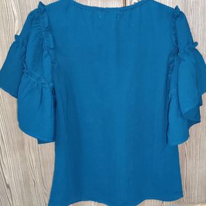 Bell sleeves top