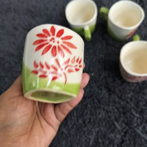 4 Ceramic Tea Cups