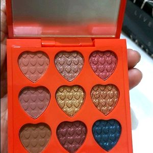 Mygalmm Xoxo Eyeshadow Palette