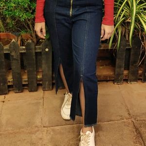 Knee Slit High Waist Jeans