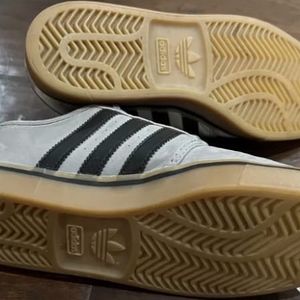 ADIDAS GRAY SUEDE BLACK STRIPED SHOES