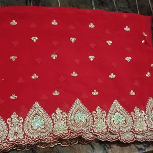 red dupatta