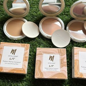 Myglamm Lit Radiant Matte Compact