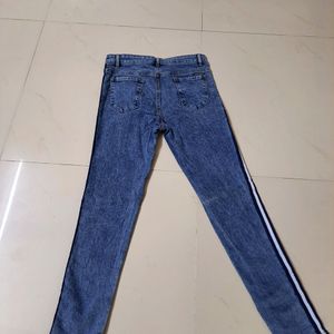 Women Skinny Fit Jeans