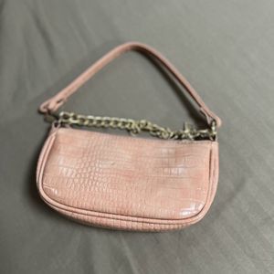 Peachy Sling Bag