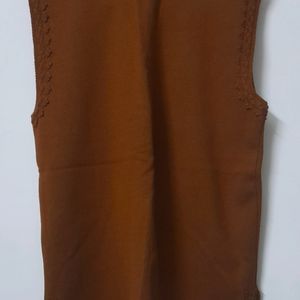 CASUAL Solid V Necked Brown Sweater