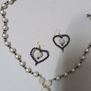 White Pearl And Purple Crystal Bead Nacklace Set