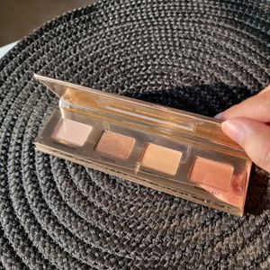 Iconic London Soft & Smokey Eyeshadow Palette