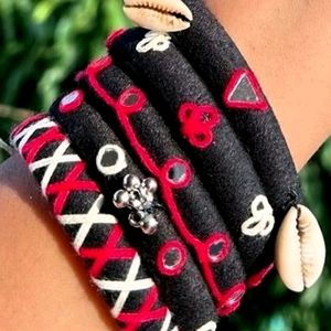 Black Bangles ❤️🖤