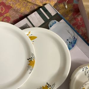 14 Piece Dinner Set