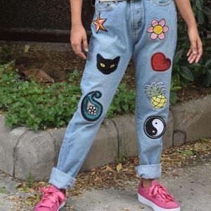 LIQUOR N POKER APPLIQUE JEANS