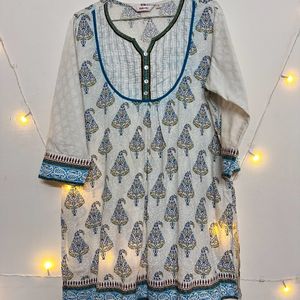 Akkriti Kurti