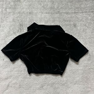 IMPORTED Velvet Collar Top , great condition