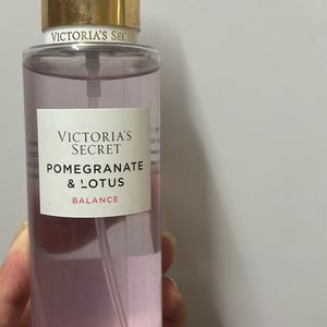 VS pomegranate and lotus mist