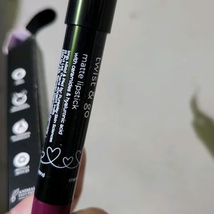 Plum Twist & Go Airbrushed Finish Matte Crayon Lip