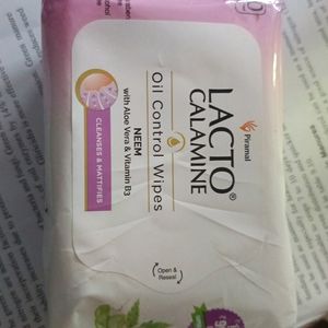 Lacto Calamine Oil Control Wipes