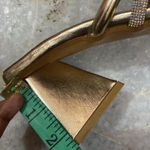 Golden heel