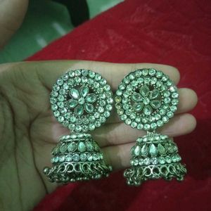 Blingy Jhumkas✨