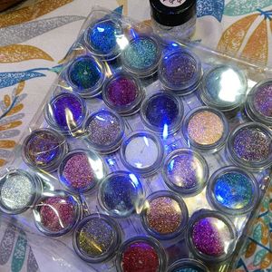 Beautiful Multicolour Shining Eye Shadow Glitt