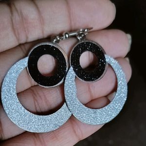 Handcrafted Earing