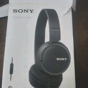 Sony WIRED HEADPHONES NEW