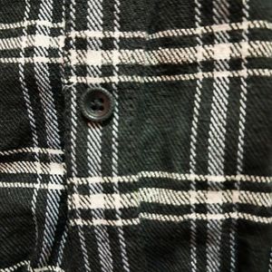 CHECKED CROP SHIRT