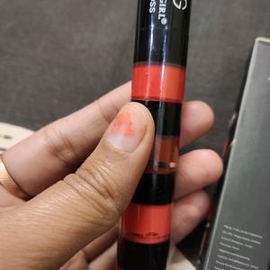 4 Lipstick Shades Glose In One Pen