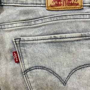 Levi’s Jeans