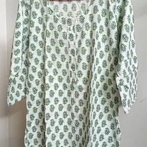 White And Green Printed Cotton Kurta