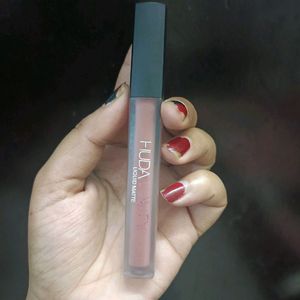 Huda Beauty Matte In Shade Wifey