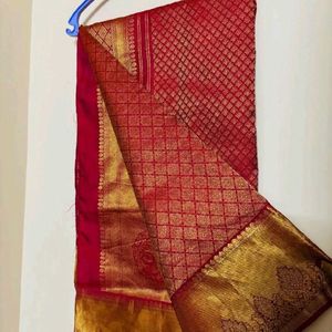 Fixed-Red Color Kanchi Pattu Silk Saree(no Blouse)