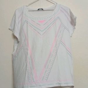 Women White Tshirt