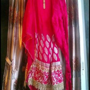 Party Wear Suits With Leging Dupta