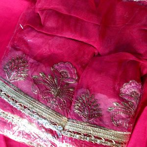 Majenta clr embroidery work or sippi paip jari